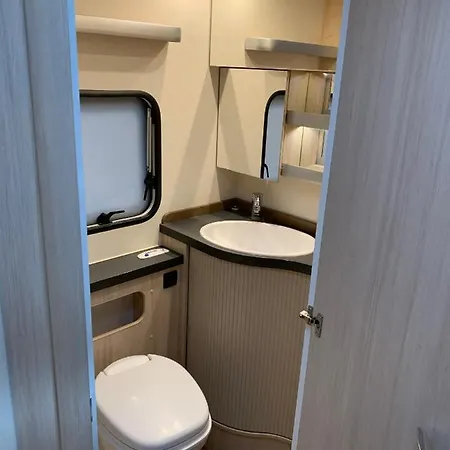 Przyczepy Vip - Osrodek Na Klifie Village - Helska 11 Camping