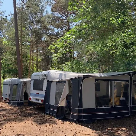 Przyczepy Vip - Osrodek Na Klifie Village - Helska 11 Кемпинг