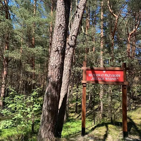Przyczepa Kempingowa Hobby Premium, Ul. Helska 11 Hel