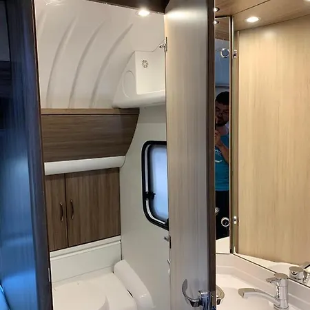 Camping Przyczepy Vip - Osrodek Na Klifie Village - Helska 11