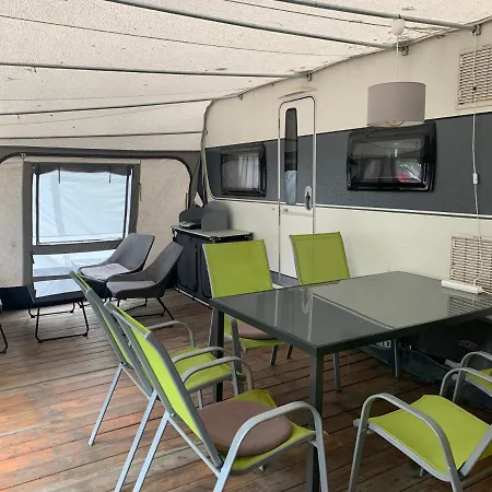 Przyczepy Vip - Osrodek Na Klifie Village - Helska 11 Camping *