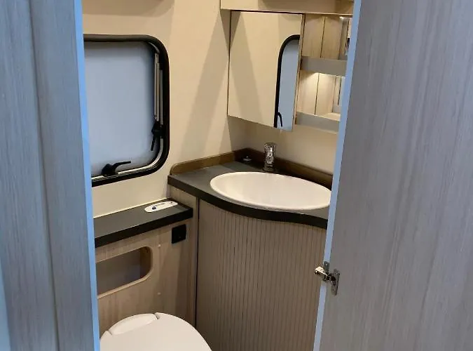 Przyczepy Vip - Osrodek Na Klifie Village - Helska 11 Kemp