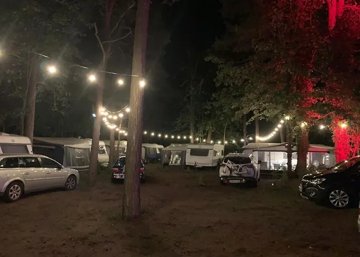 Przyczepy Vip - Osrodek Na Klifie Village - Helska 11 Kemp *