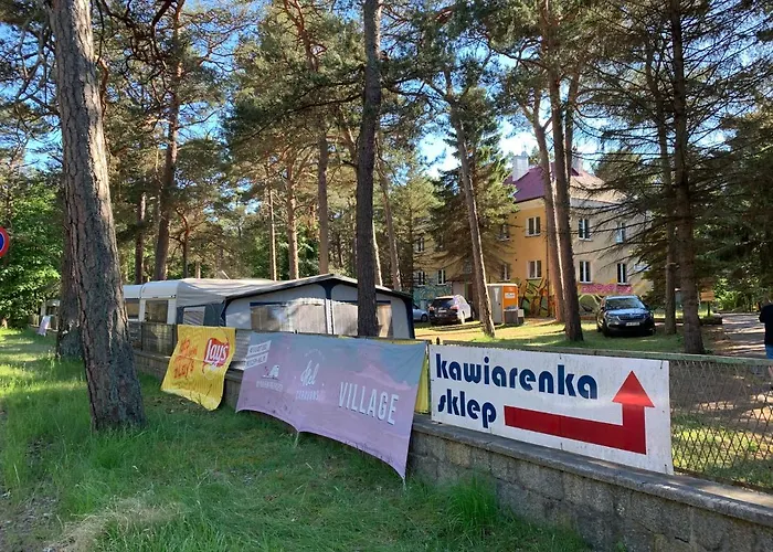 Przyczepy Vip - Osrodek Na Klifie Village - Helska 11 Kemp *